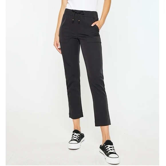 NWT KanCan Women’s‎ Daryn Mid Rise Cigarette Jogger Pants Black Size Large - Picture 1 of 15